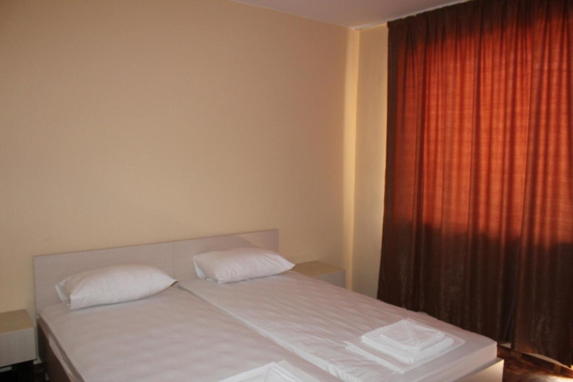 Hotel Sapphire Primorsko Exteriör bild